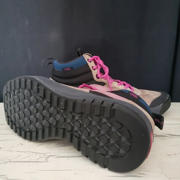 Vans Ultrarange Hi DL MTE Mid-Top  Sneaker - Unisex size 8 Men's/ 9.5 Women's - Picture 10 of 15